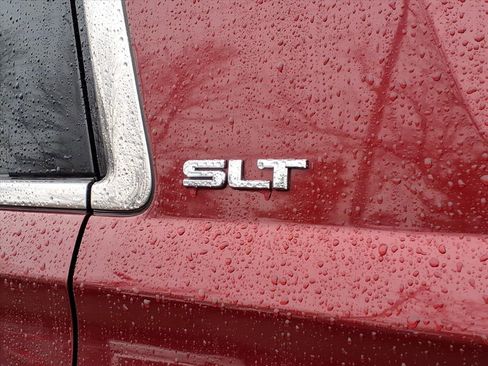 Used 2016 GMC Yukon SLT w/ Open Road Package image 9