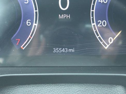 Used 2025 Jeep Grand Cherokee Limited AWD/4WD image 30