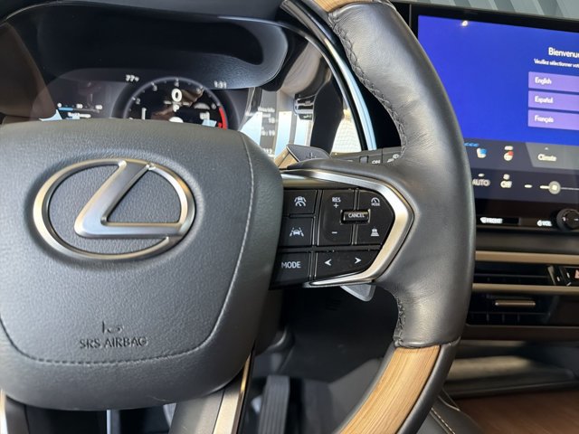 Used 2026 Lexus RX 350 Premium w/ Accessory Package (Z1) FWD image 4