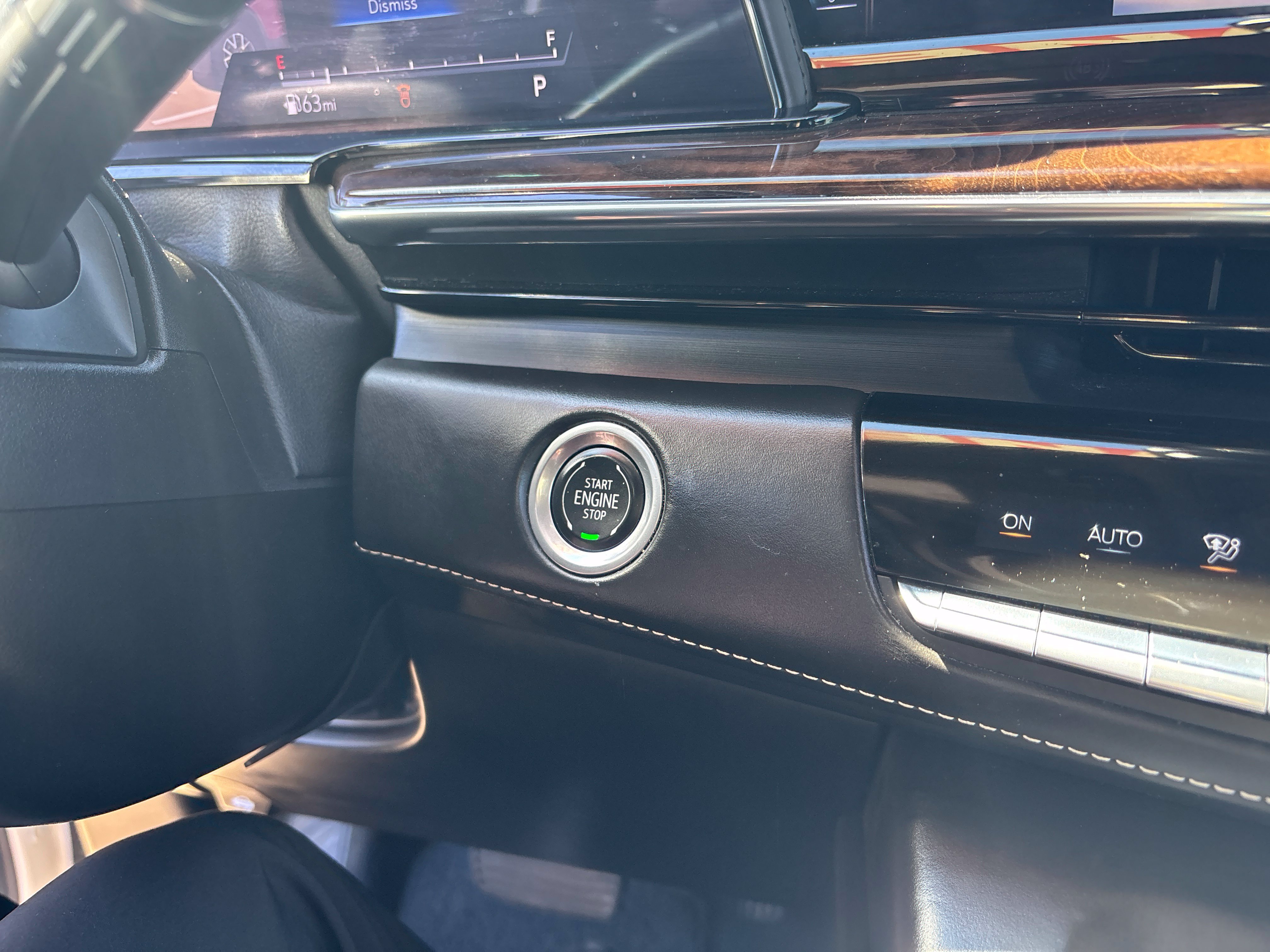 Used 2021 Cadillac Escalade Sport Platinum RWD image 33