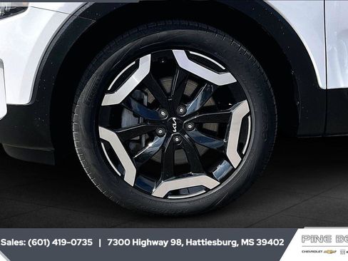 Used 2025 Kia Telluride S AWD/4WD image 7