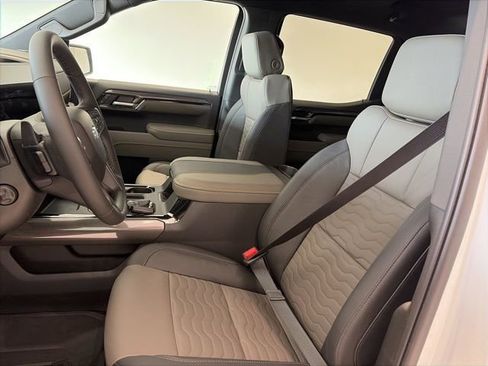 New 2026 Chevrolet Silverado 1500 ZR2 w/ Dark Appearance Package image 14