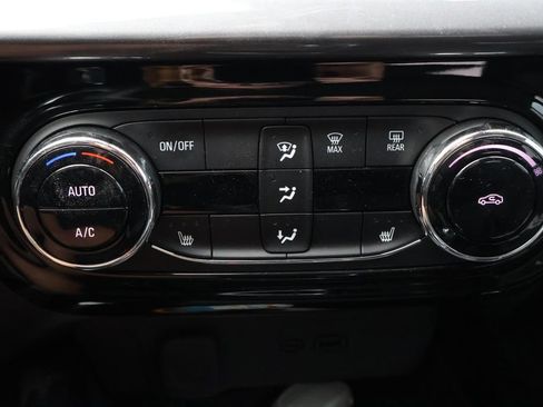 Used 2024 Chevrolet Trax ACTIV FWD image 22