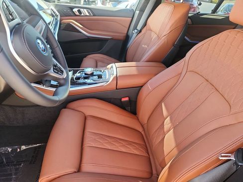 New 2026 BMW X5 xDrive50e w/ Executive Package AWD/4WD image 11
