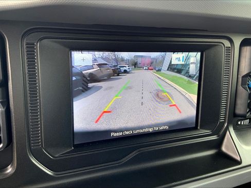 Used 2022 Ford Bronco Black Diamond AWD/4WD image 24