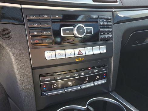 Used 2015 Mercedes-Benz E 400 E 400 w/ Premium 1 Package image 24