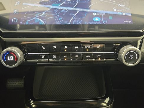 New 2027 Chevrolet Bolt LT w/ Comfort Package FWD image 20