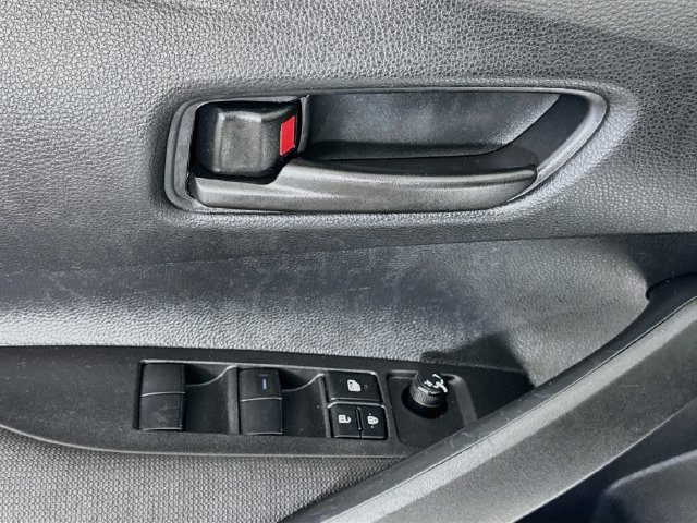 Used 2025 Toyota Corolla LE FWD image 21