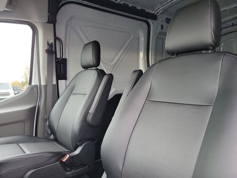 New 2026 Ford Transit 250 148 Medium Roof image 21