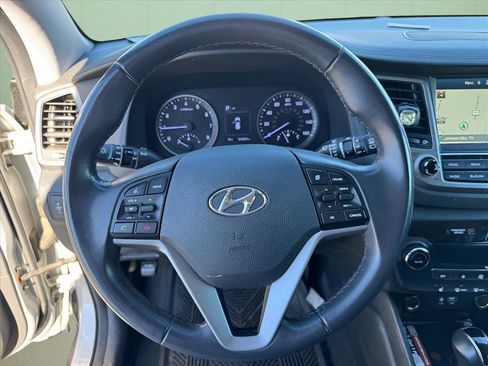 Used 2017 Hyundai Tucson SE Plus image 22