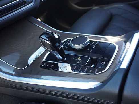 Used 2023 BMW X5 xDrive40i w/ Premium Package image 66