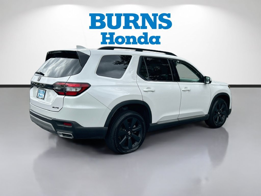 Certified 2024 Honda Pilot Elite image 5