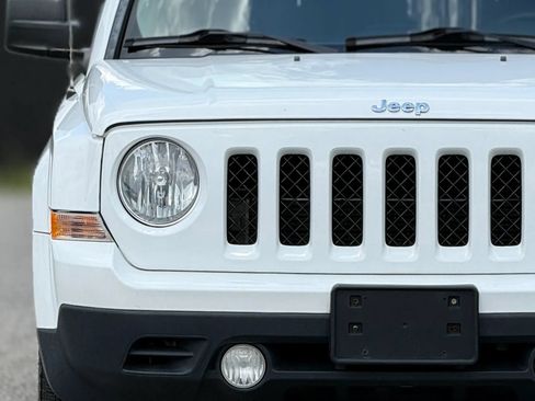 Used 2016 Jeep Patriot Sport w/ Power Value Group AWD/4WD image 11