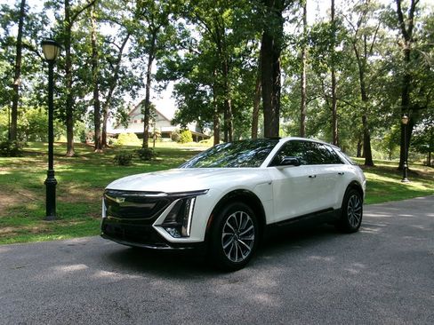 Used 2024 Cadillac Lyriq Sport AWD/4WD image 1
