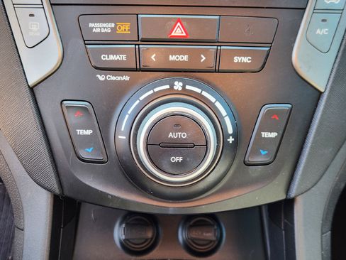 Used 2018 Hyundai Santa Fe Sport w/ Cargo Package FWD image 23