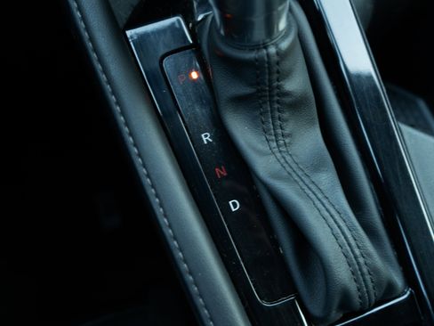 Certified 2025 Honda Accord Touring image 29