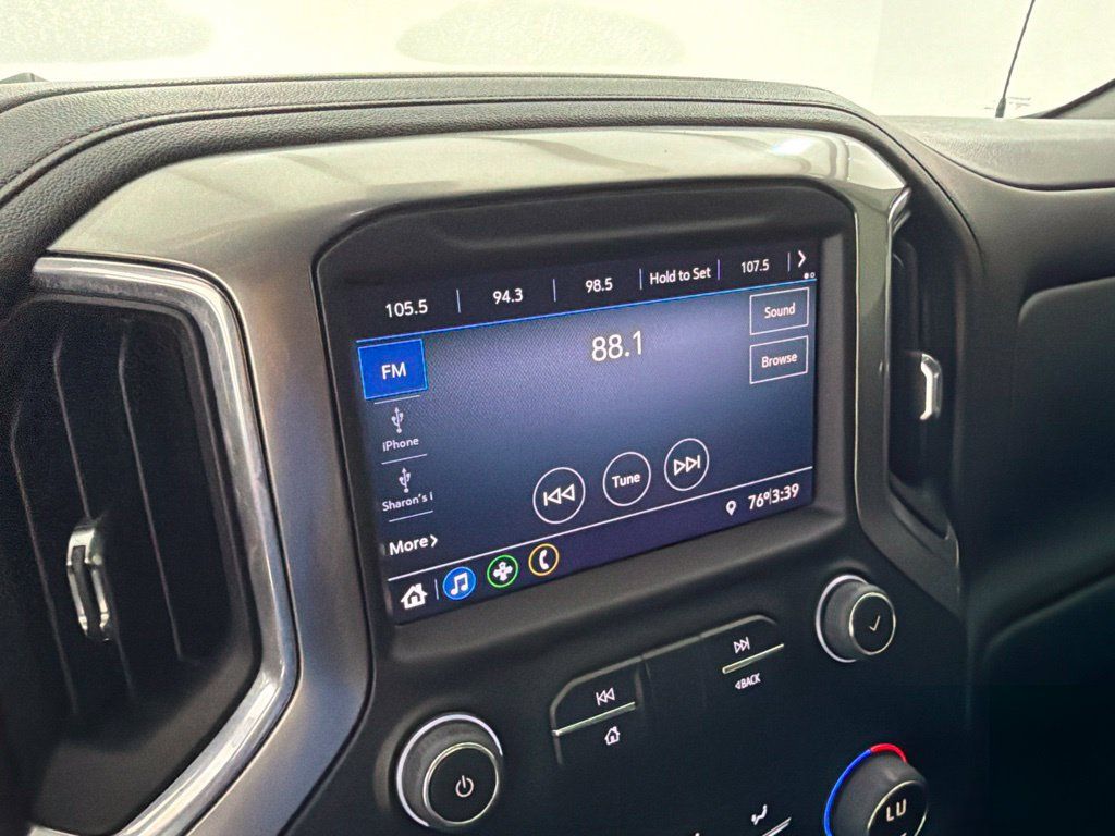 Used 2022 Chevrolet Silverado 1500 RST AWD/4WD image 13