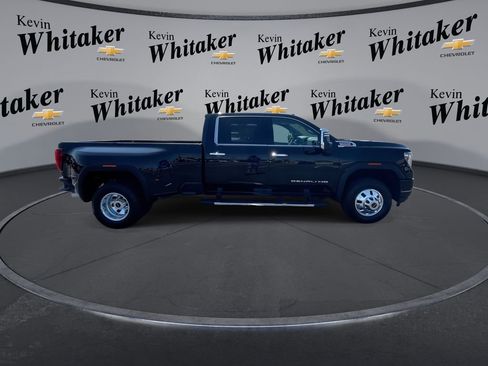 Used 2020 GMC Sierra 3500 Denali w/ Denali Ultimate Package AWD/4WD image 9