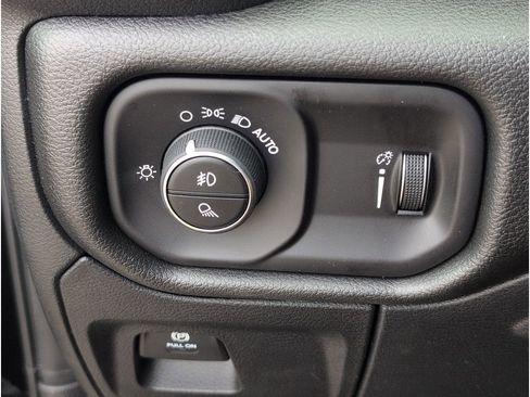 New 2026 RAM 1500 Classic Warlock image 28