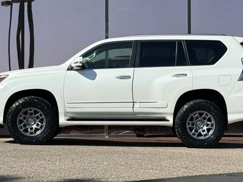 Used 2017 Lexus GX 460 w/ Navigation Package AWD/4WD image 5
