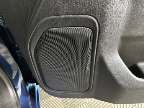 Used 2023 Chevrolet Silverado 1500 Custom image 28