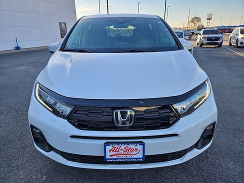 New 2026 Honda Odyssey Touring image 12