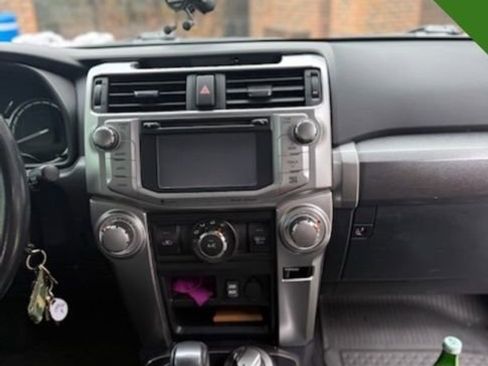 Used 2016 Toyota 4Runner SR5 image 8