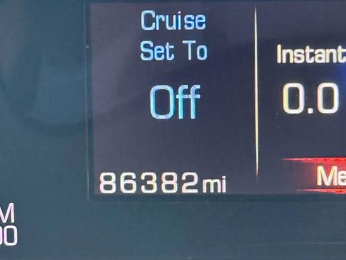 Used 2017 Cadillac XT5 Luxury w/ Driver Awareness Package image 12