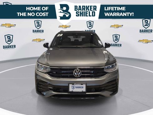 Used 2022 Volkswagen Tiguan SE R-Line AWD/4WD image 3