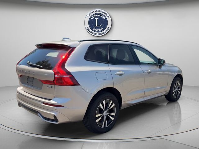Certified 2025 Volvo XC60 B5 Core AWD/4WD image 5