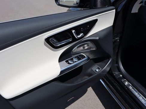 New 2026 Mercedes-Benz E 350 4MATIC Sedan image 22