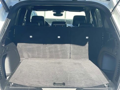 Used 2022 Jeep Grand Cherokee Laredo X image 32