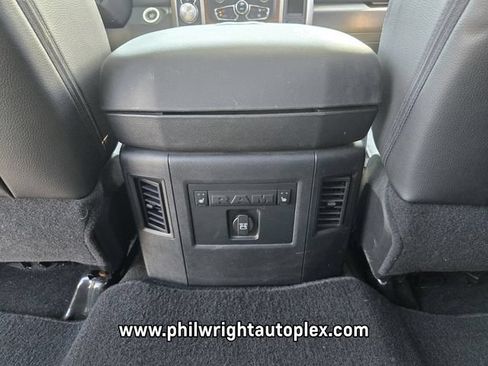 Used 2017 RAM 1500 Laramie w/ Convenience Group AWD/4WD image 12
