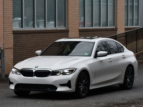 Used 2020 BMW 330i Sedan image 3