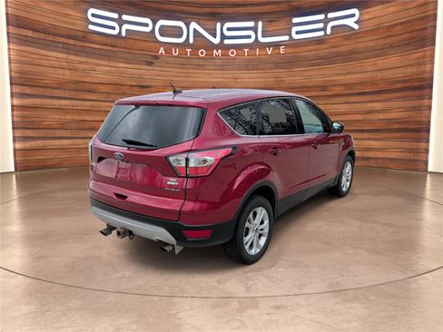 Used 2017 Ford Escape SE image 7