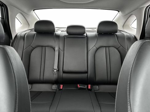 New 2025 Hyundai Sonata Limited image 16