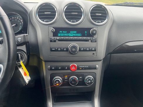 Used 2014 Chevrolet Captiva Sport LS image 16