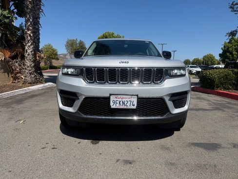 Used 2023 Jeep Grand Cherokee Laredo RWD image 37