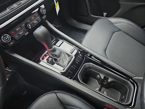 New 2026 Jeep Compass Latitude image 24