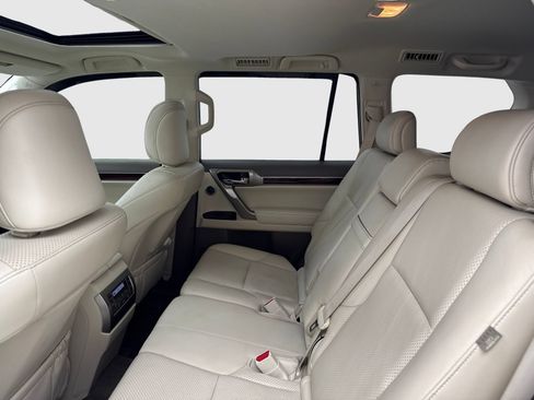 Used 2015 Lexus GX 460 Luxury AWD/4WD image 39