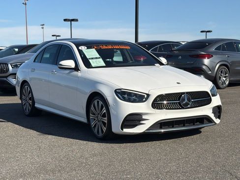 Used 2022 Mercedes-Benz E 350 Sedan image 4