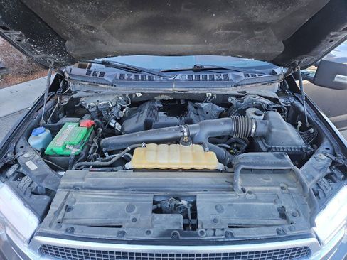 Used 2018 Ford F150 Platinum w/ Max Trailer Tow Package image 29