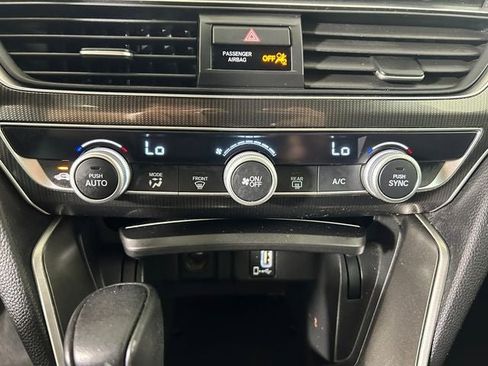 Used 2018 Honda Accord Sport image 21