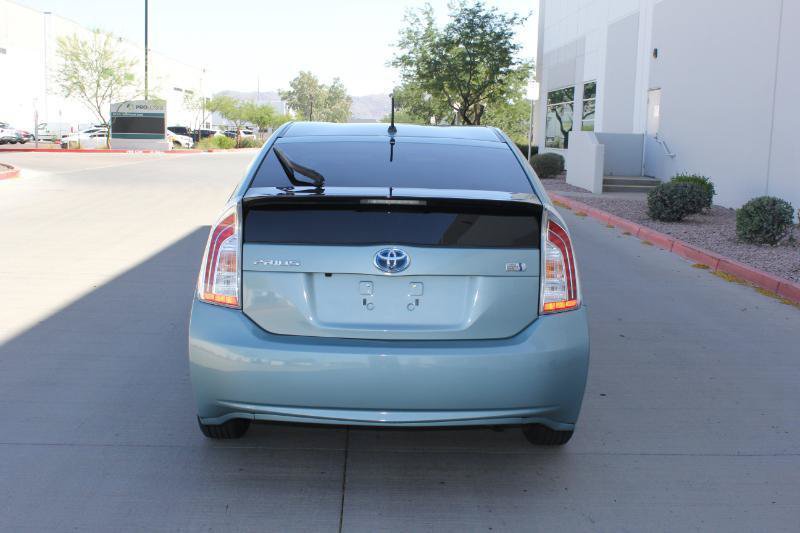 Used 2015 Toyota Prius Two FWD image 6