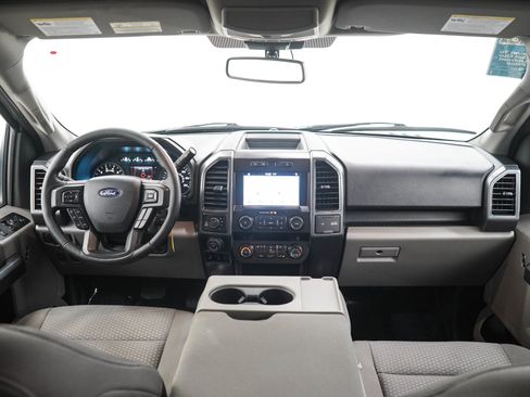 Used 2019 Ford F150 XLT w/ Equipment Group 302A Luxury AWD/4WD image 13