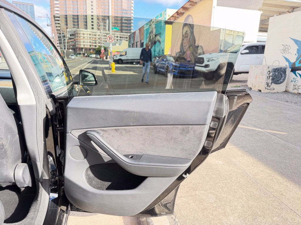 Used 2023 Tesla Model Y AWD image 13