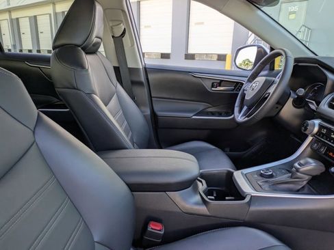 Used 2024 Toyota RAV4 XLE Premium image 21