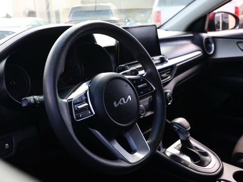 Used 2023 Kia Forte LXS image 14
