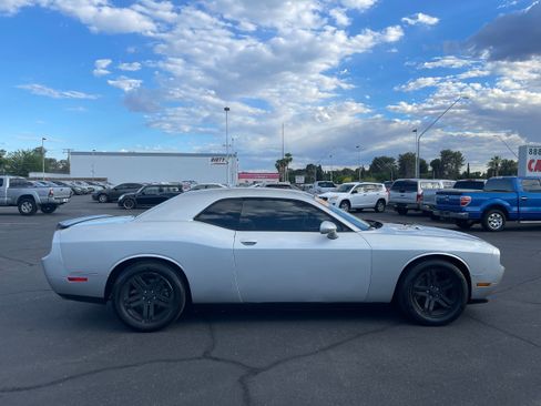 Used 2012 Dodge Challenger R/T Plus image 6