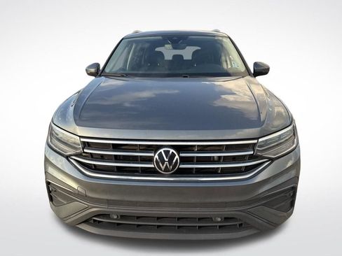 Used 2024 Volkswagen Tiguan SE image 4